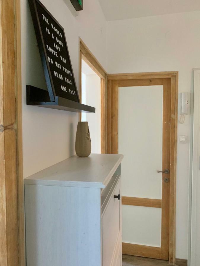 Belvia Apartment Rijeka Luaran gambar